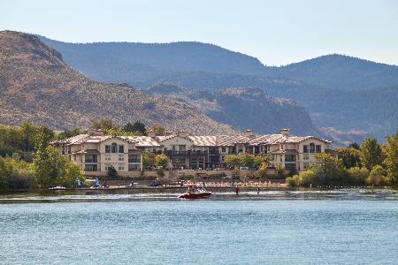 Hotel Walnut Beach Resort