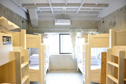 Dandong Bless House International Youth Hostel