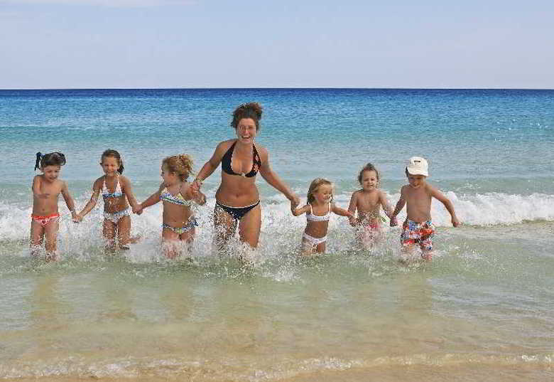 Hotel Jaz Almaza Beach