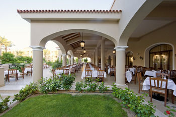 Hotel Jaz Almaza Beach