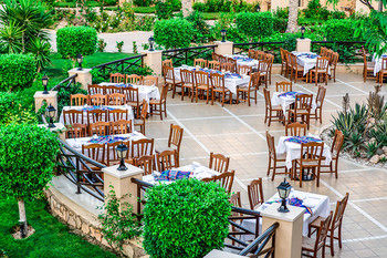 Hotel Jaz Almaza Beach