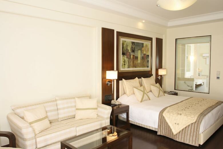Hotel Pride Park Premier