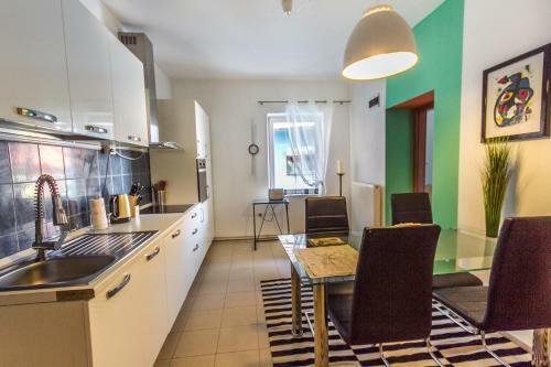 Oh Apartments & Rooms