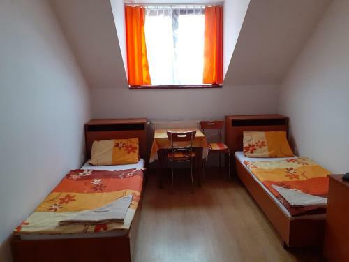 Albergue Ubytov?a Tavros