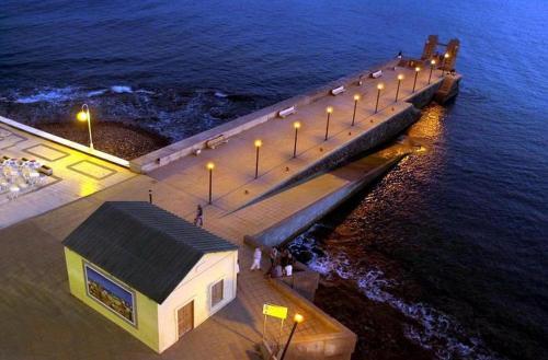 Hotel Playa De Arinaga