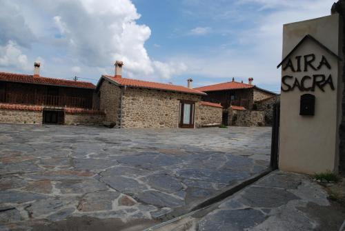 Apartamentos Aira Sacra