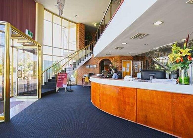 Quality Hotel Melbourne Airport
