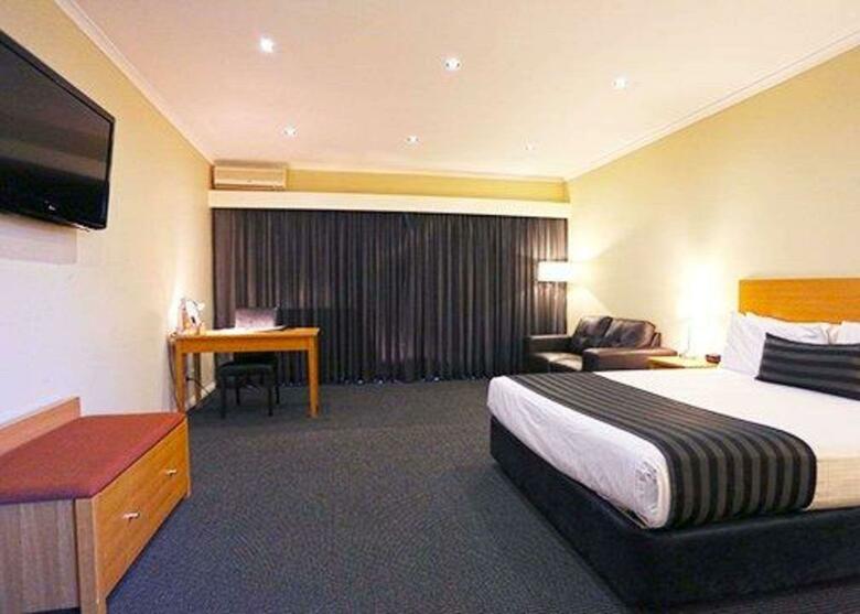 Quality Hotel Melbourne Airport