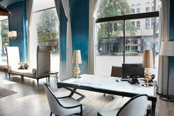 The Empire Hotel, Autograph Collection