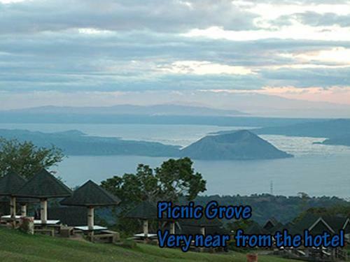 Mountain Breeze Hostel - Tagaytay Center
