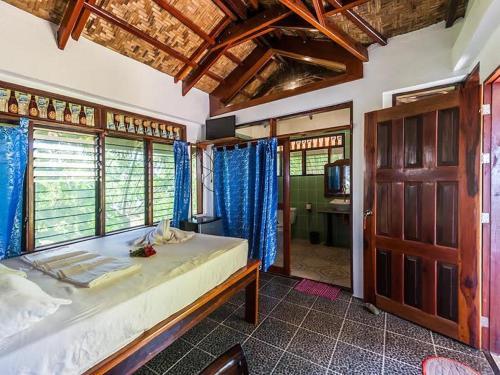 Hotel Patrick's On The Beach Resort