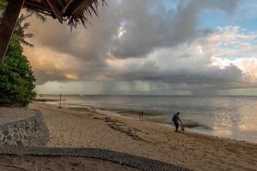 Hotel Patrick's On The Beach Resort