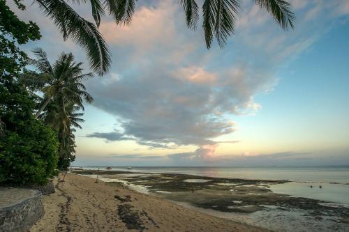 Hotel Patrick's On The Beach Resort