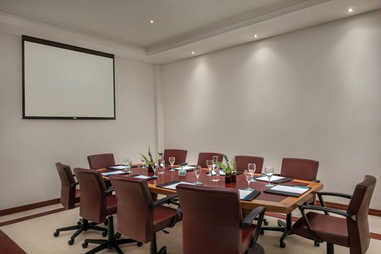 Hotel Le Meridien Al Aqah Beach Resort