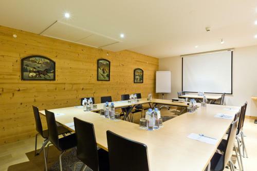 Hotel La Croix De Savoie & Spa