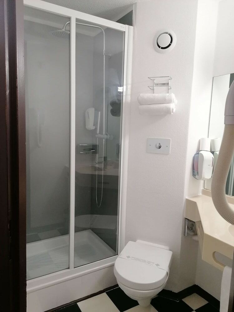 Hotel Kyriad Design Enzo De Vierzon