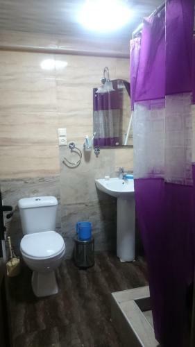 Hostal Binuli House