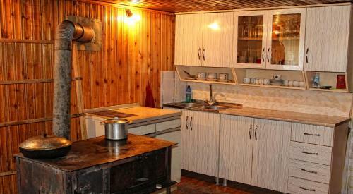 Hostal Mestia Valeris Guesthouse