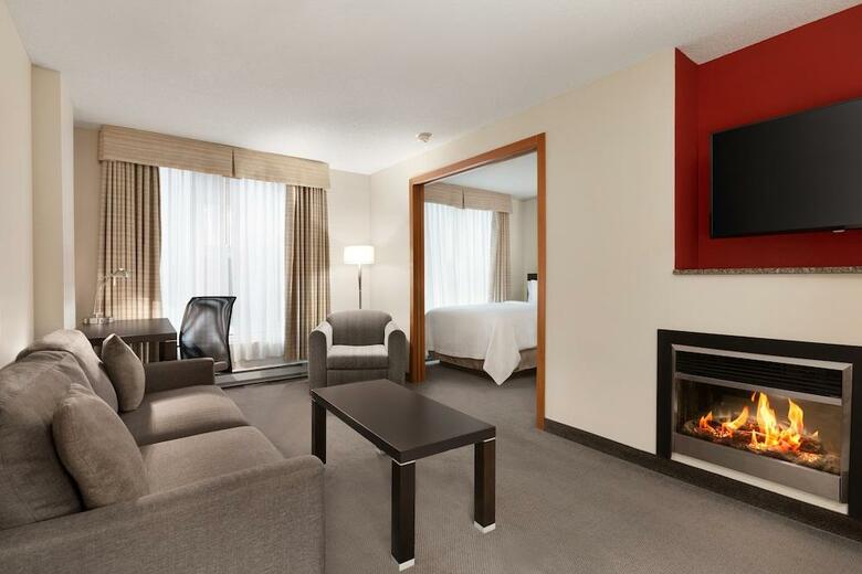 Hotel Embassy Suites - Montreal Quebec
