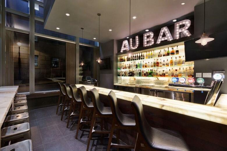 Hotel Embassy Suites - Montreal Quebec