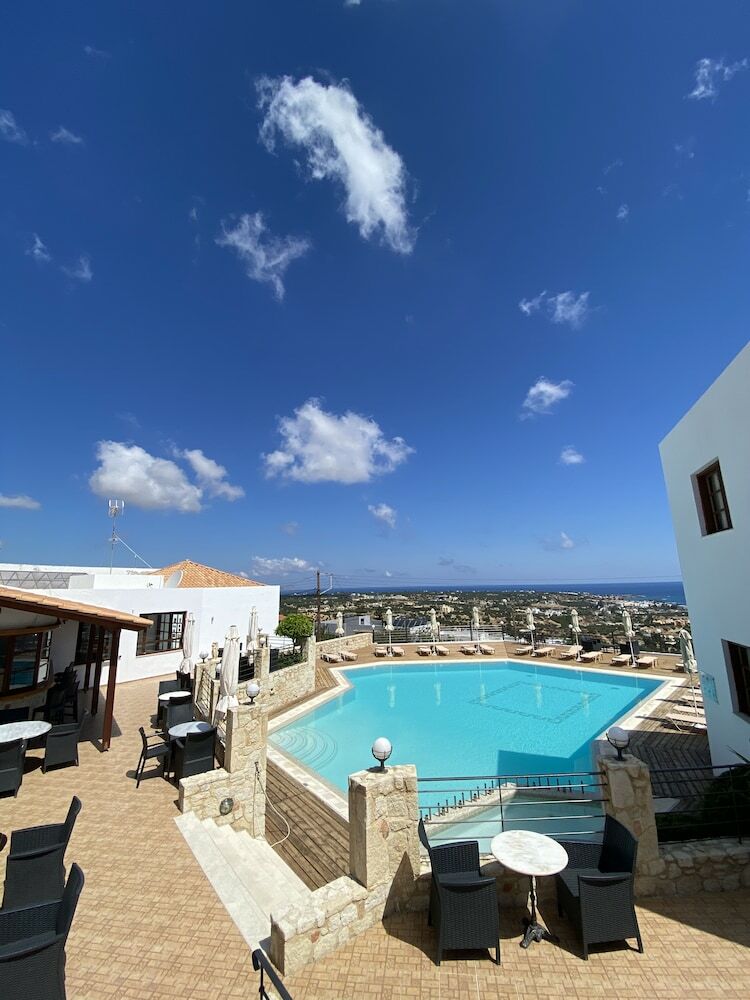 Hotel Amazones Village Suites