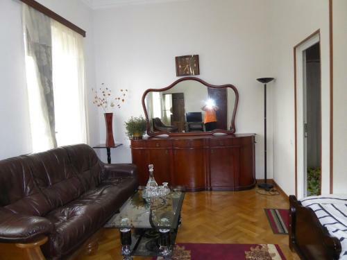 Kutaisi Hotel California