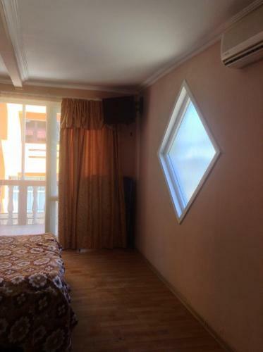 Hostal Guest House Caucasian Patio