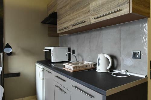 4 Seasons Luxury Apartments