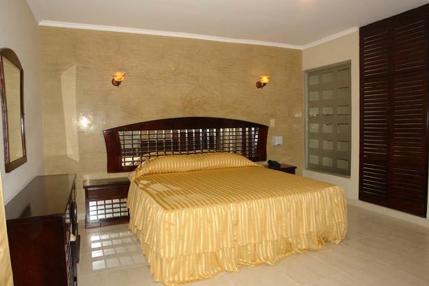 Hotel Bahia Suites