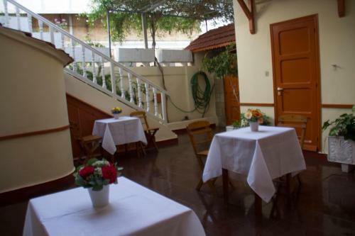 Medieval Rose Hotel