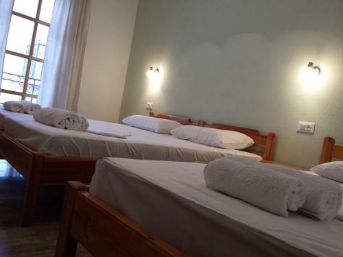 Hostal Sunrise House