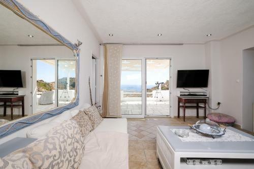 3 Paros *all Season* Villas