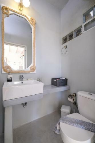 3 Paros *all Season* Villas