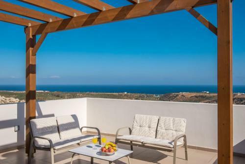 Villa Oikos- "your Cretan House"