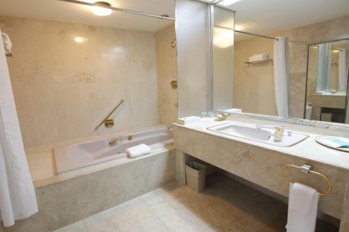 Hotel Pacific Star Resort & Spa