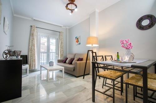 Apartments Holidays 2 Malaga Historic Center