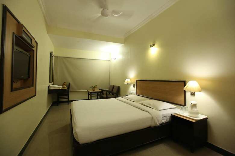 New Woodlands Hotel