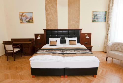 Grand Market Luxury Apartments