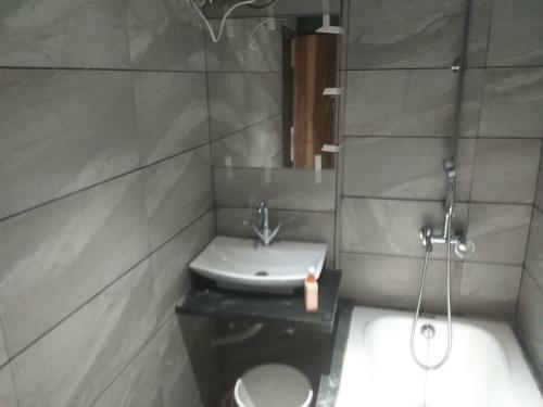 Stay10 Luxury Service Apartment