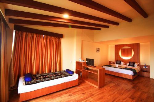 Hotel Tarayana Grand