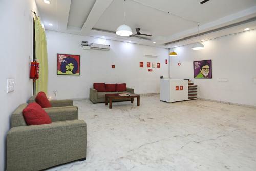 Hotel Oyo Flagship 136 Sector 45 Noida