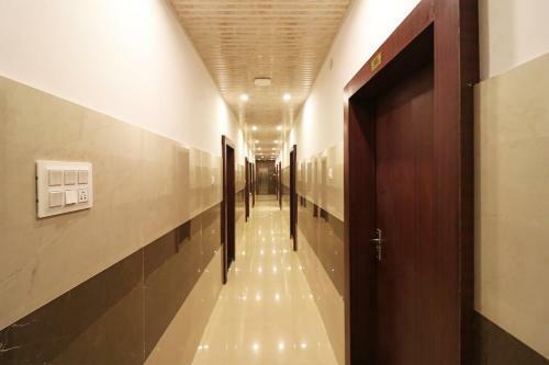 Oyo 1021 Hotel Gayatri Residency
