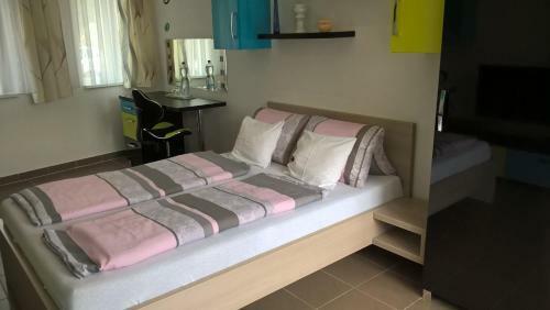 Hostal Kazinczy Apartment