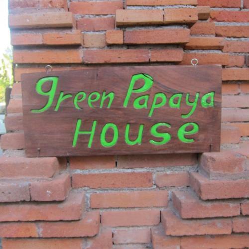 Green Papaya House