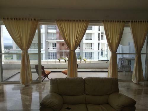 Bed & Breakfast Advantage 2 U Hospitality Kharadi, Pune