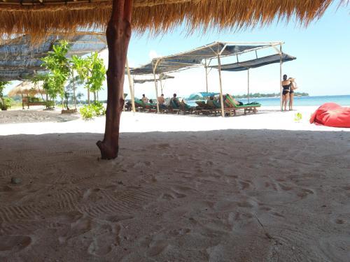 Hostal Balenta Bungalow Gili Meno