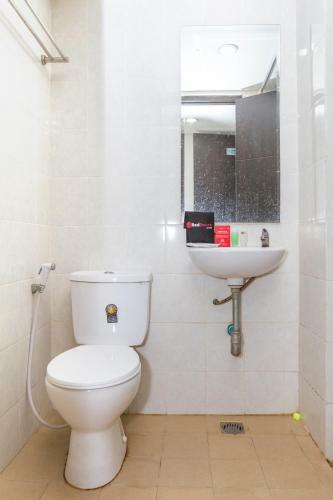 Hostal Reddoorz @ Cibogo Bawah