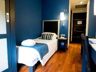 Aga Hotel