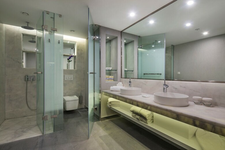 The Sense Deluxe Hotel