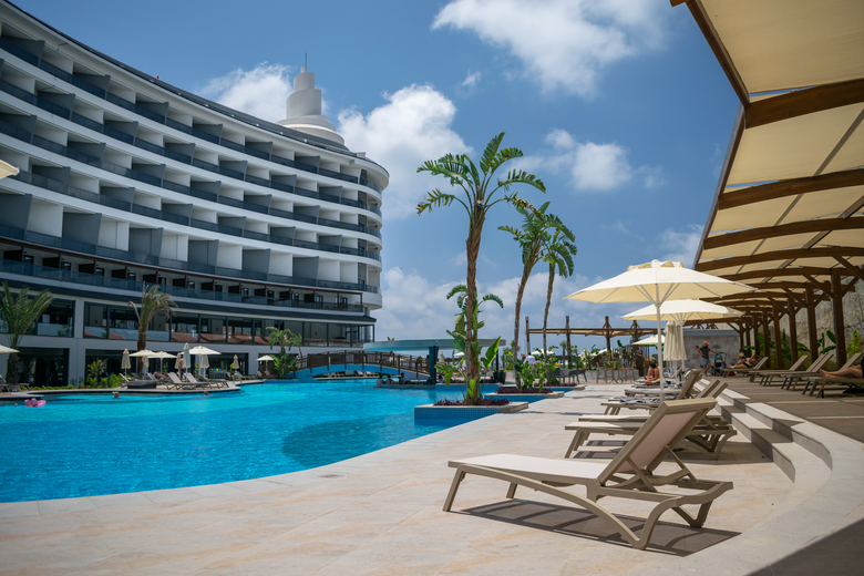 Hotel Emir Beach